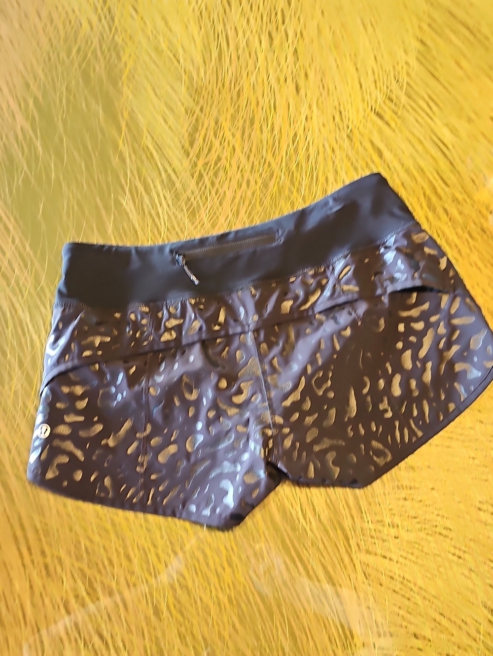 Rare Lululemon athletica Black Shorts with Reflective Spot Print, super stylish!